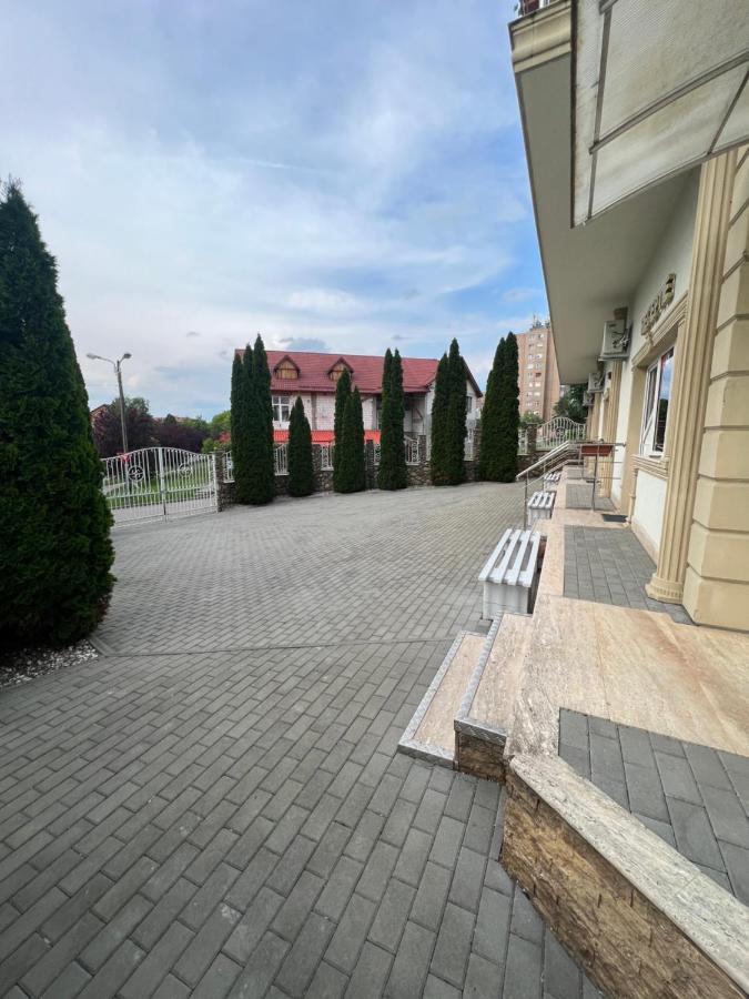Hotel Gorunul Hunedoara Exterior photo